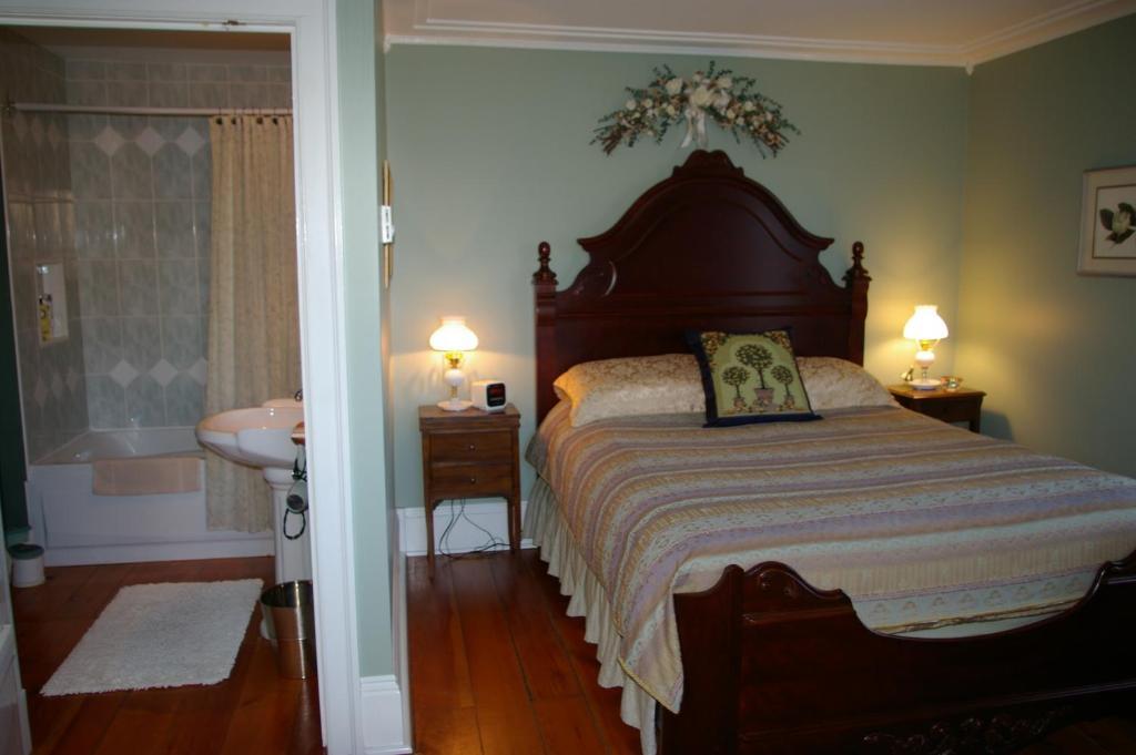 Royal Manor Bed & Breakfast Niagara-on-the-Lake Ruang foto
